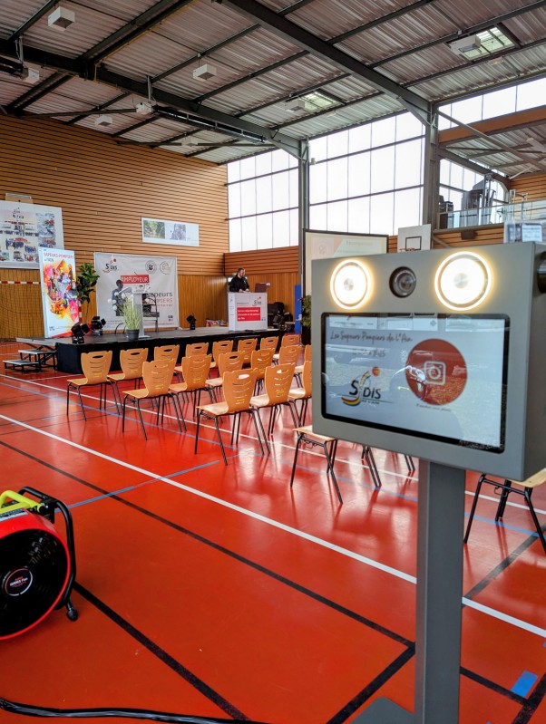 Animer sa soirée partenaires avec un photobooth dans l'Ain à Bourg en Bresse