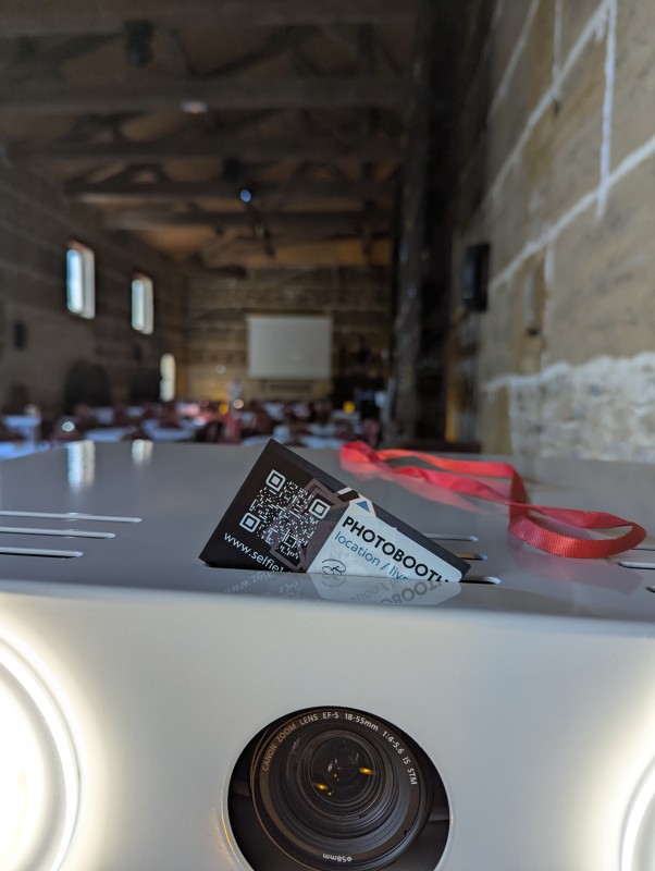 Louer un photobooth haut de gamme pour un mariage dans un domaine en Saône-et-Loire